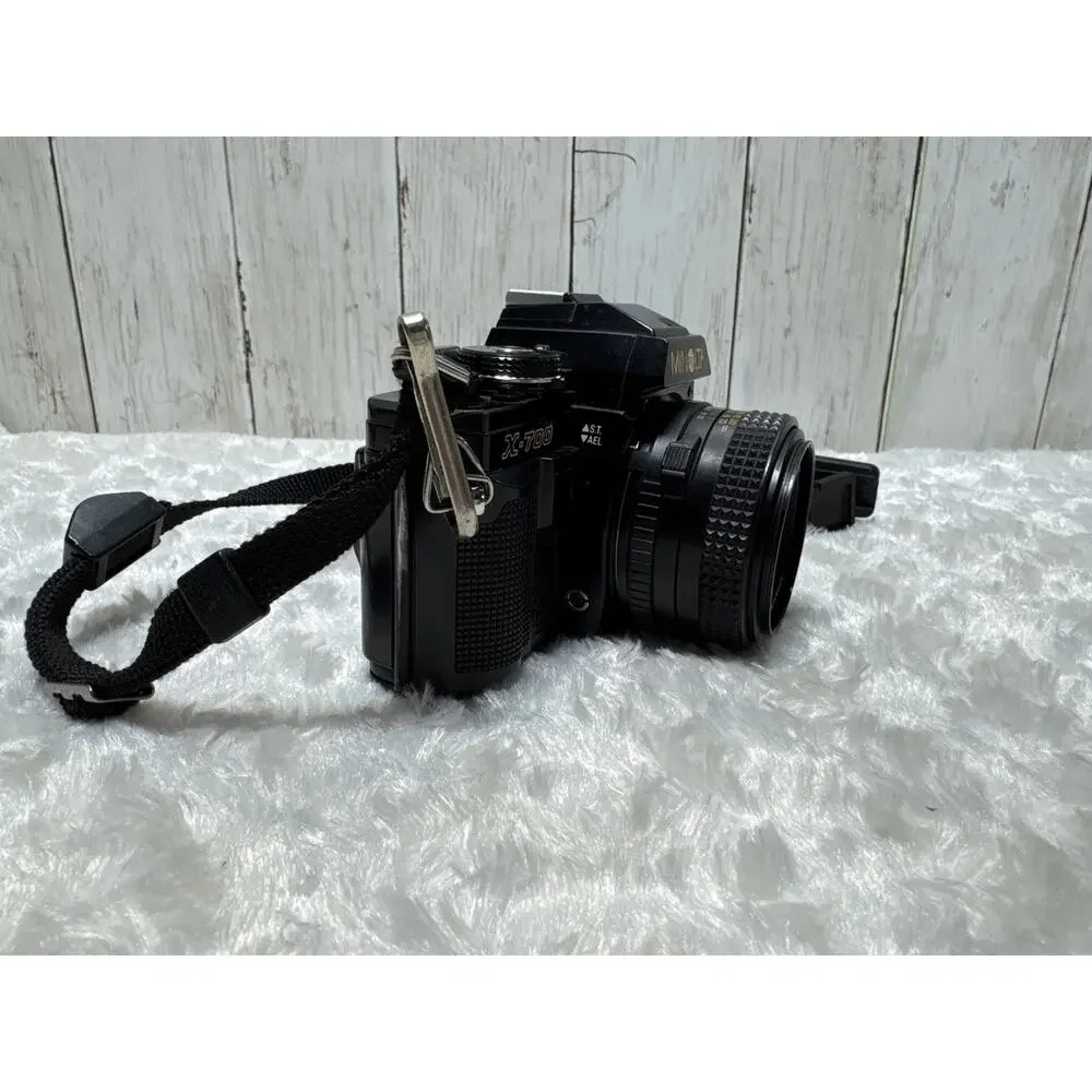 Minolta X-700 35mm SLR Film Camera w/ MD 50mm f/1.7 Lens – Clean & Working